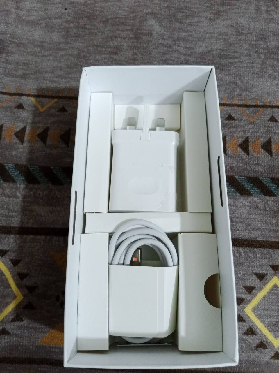 جهاز هونر x8d
مستخدم يومين فقط
ROM:256GB
RAM:8GB
سعر 300 وبي مجال 
  بغداد الشعلة 
هاتف ***********
