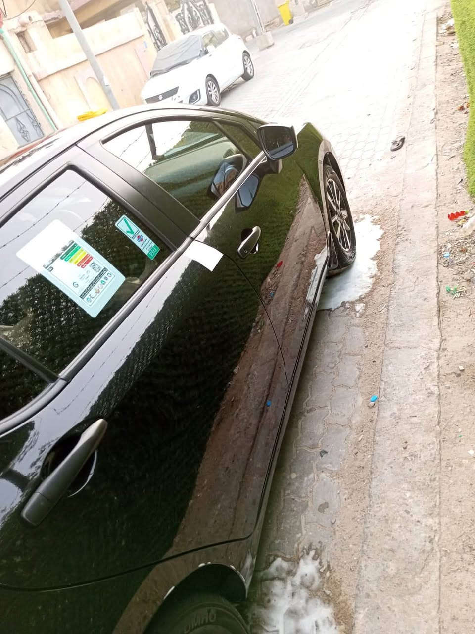 ماكوهيج سعر بالعراق!!!!
نيسان فيرسا مديل 24 حادث بس بنيد سعر 123 ورقه وبيه مجال جاهزة من كلشي تخم تاير باتري حداده كلها على وضع الشركة ماشية ٢٥ الف السياره تجي وتشوفها جديده  
العنوان البصره 
رقم الهاتف ***********
