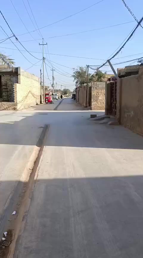 مشتمل بناء جديد طابوك درجه اولى سيراميك ومي وكهرباء 
والبخ وبياض جاهز على شارع مودربونه بنزلت الحسينية مال بيت جليب شارع صب وفول خدمات مي كهرباء مجاري وشارع مصبوب حالين سعره 37 وبيه مجال اي استفسار اتصل ع رقم ***********
