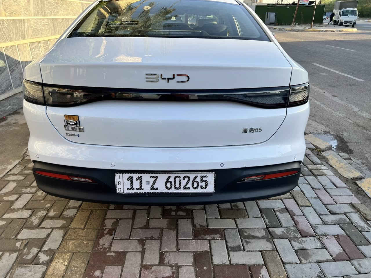 سلام ليكم سيل 5 موديل 2025 ماشه 10000 الف ماكني بغداد الطالبيه  19/800رقم الهاتف. ***********
