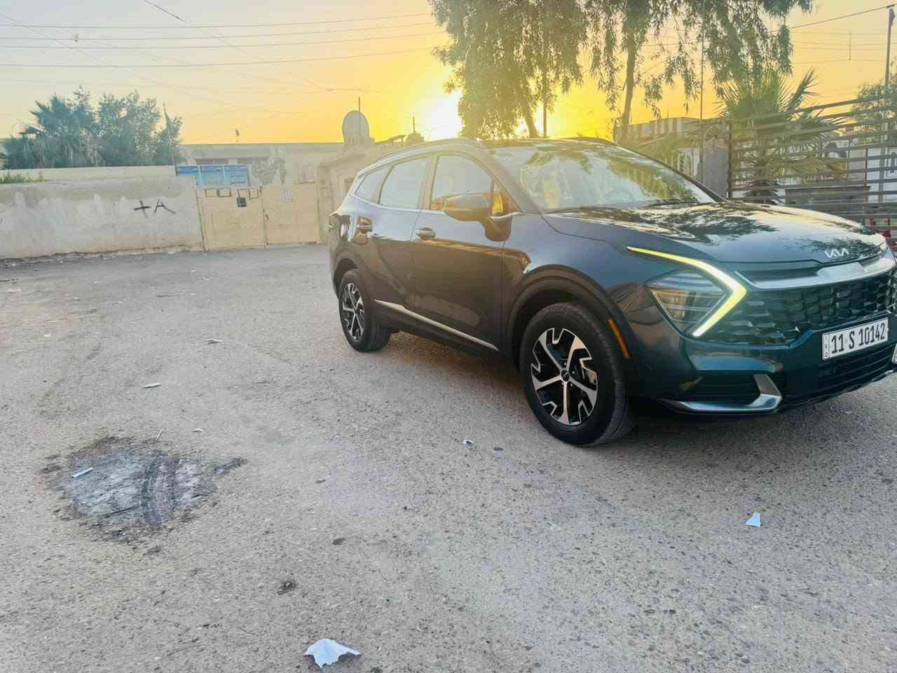السلام عليكم
سبورتج 2024 هايبرد وارد امريكي 
الضرر كما موضح بل صور 
فول 
بصمه 
تشغيل عن بعد 
بونوراما 
جنطة كهرباء 
رادارات امامي + خلفي 
داخل ابيض 
كير ماوس 
ماشية 20 الف 
حساسات 
كشنات كهرباء 
تبريد قطعتين 
اشاير بل مري 
العنوان بغداد 
رقم الهاتف ***********
