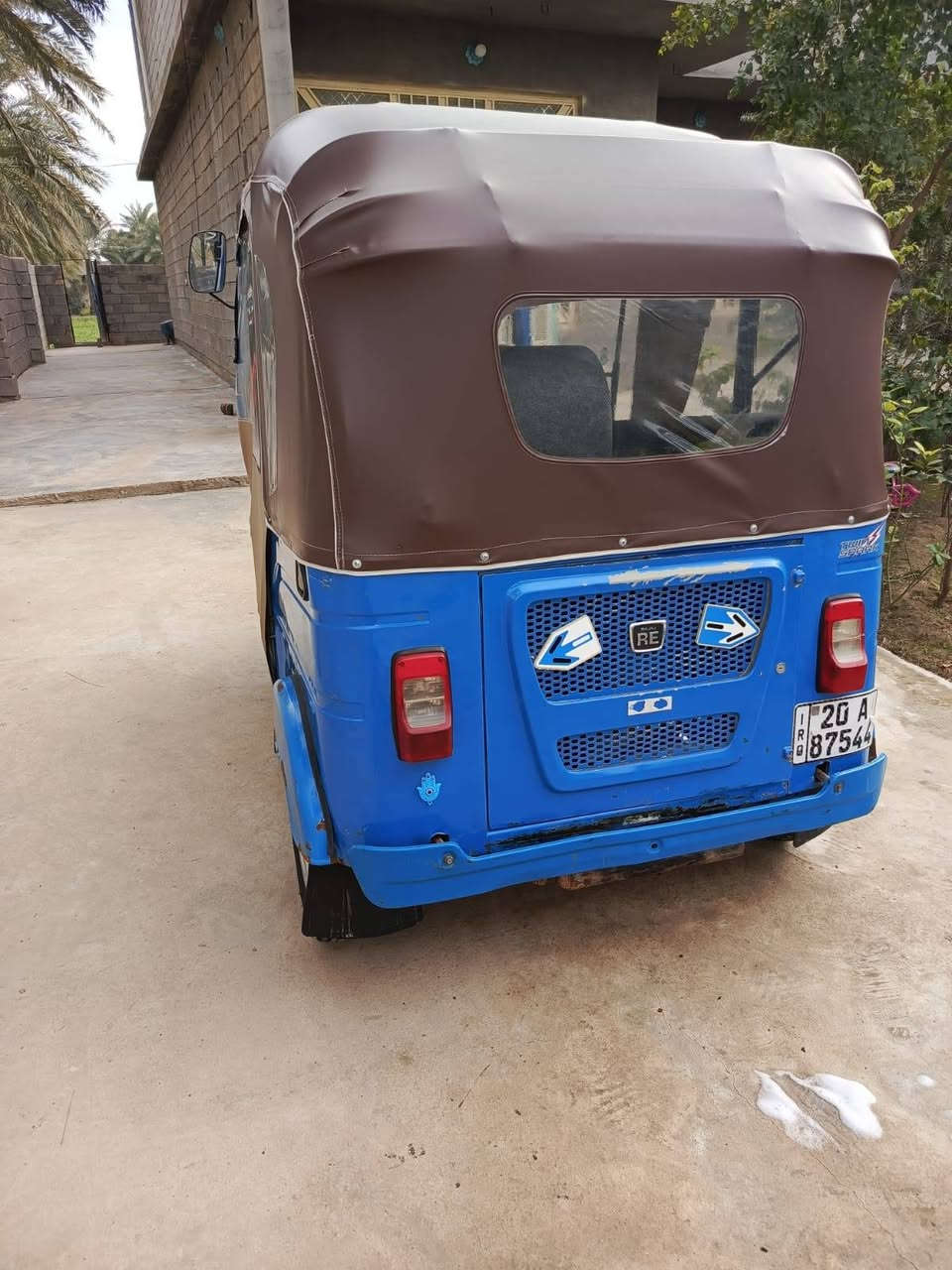 سلام عليكم
تكتك للبيع موديل ٢١رقم سنويه جدد 
رقم نكليزي مكينه خير من الله 
شرط التحويل 
مكاني ديالى بعقوبه 
***********
