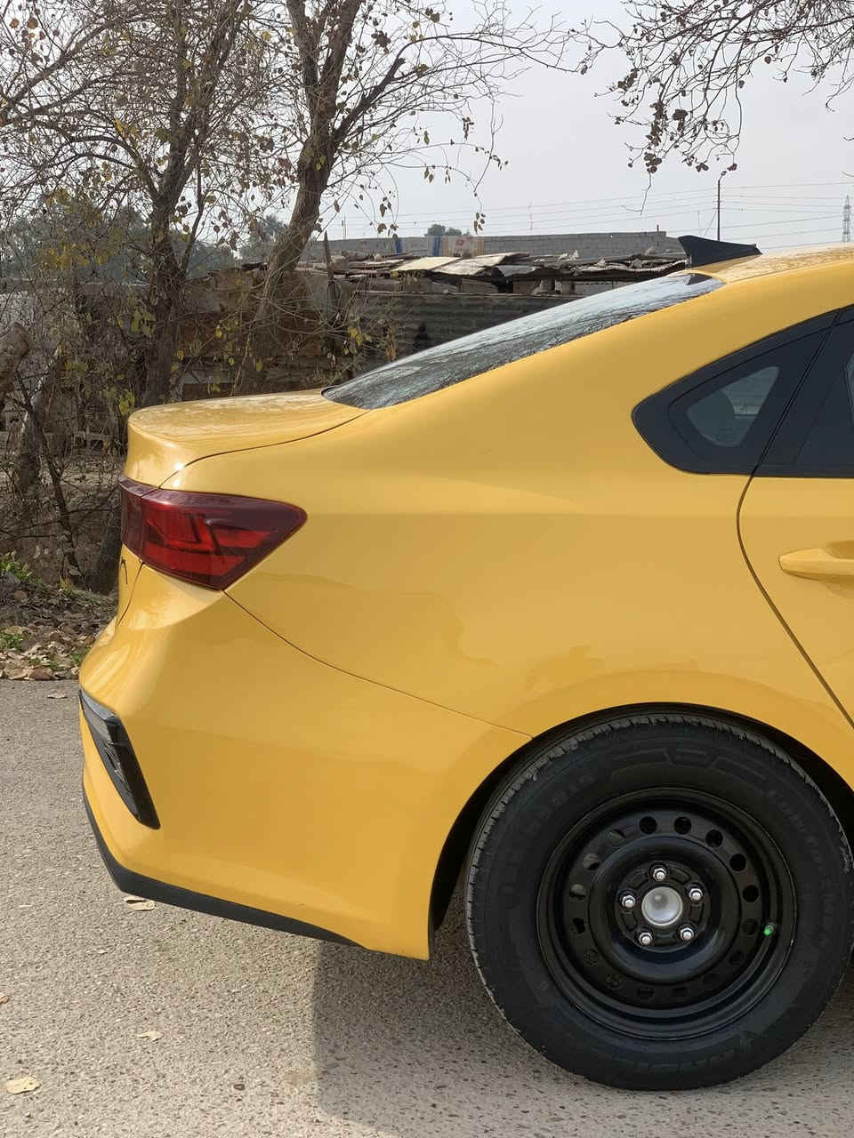 كيا فورتي للبيع موديل 2023 ضرر خلفي بدون ايرباك  سونار وصور حادث بل منشور سياره جديده بمعنه الكلمه كير سفتي مكينه 2000دوش كير ومكينه خير من الله لا تنقيص ولا تبخير سياره بعدها بوضع شركه بسمي منضومه غاز بعدهي بل ضمان 
موصفات Sمعروفه ماشيه 40الف سعر 145 مكاني التاجي رقم ***********
