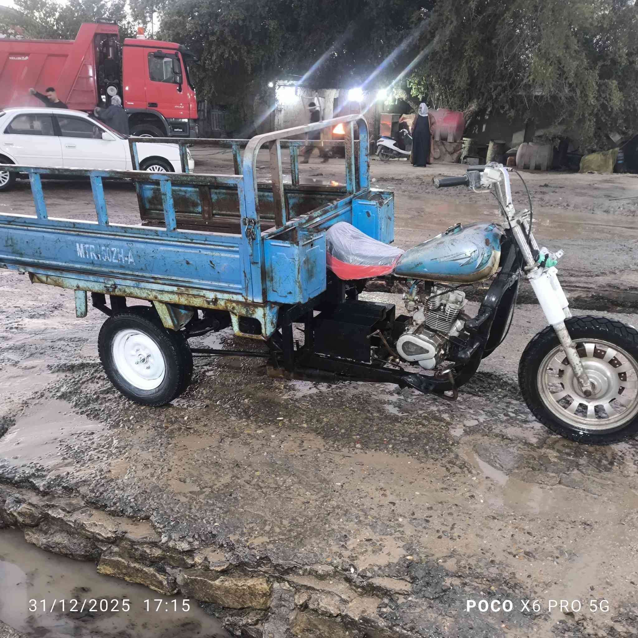 سلام عليكم ستوته كلك كلك كلك لبيع شاصيه مكفول كفاله ضفيره جديد صبغ شاصي جديد مكفوله من لسرقه اسويلك مكاتبه مديل 2013 لستوته بلاديه لسعر 600 وبيه مجال قليل كلش متوازي عله بيعته لرقم *********** او خاص
