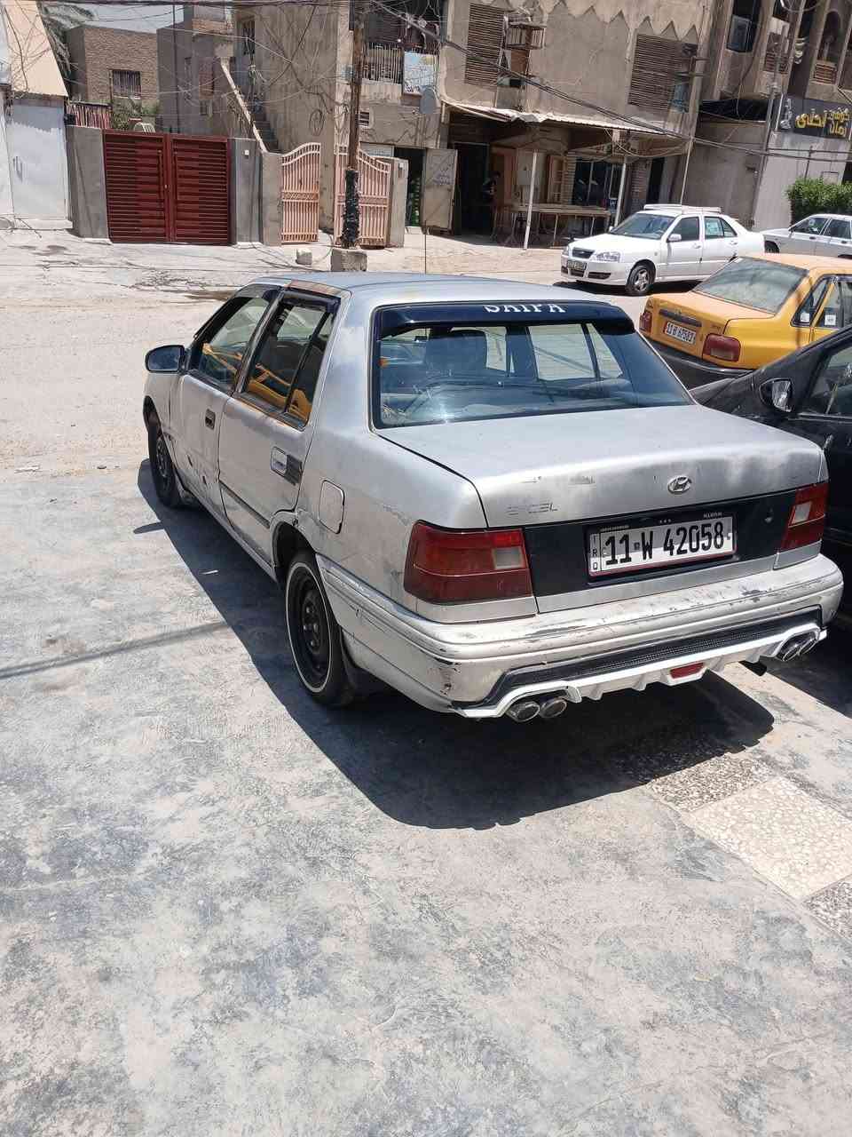 هونداي اكسله للبيع موديل 94كير عادي تبريد شغال شواصي جدد سنويه جديده وهزه جديده وبسمي السعر25مكان بغداد الامين رقم التليفون ***********
