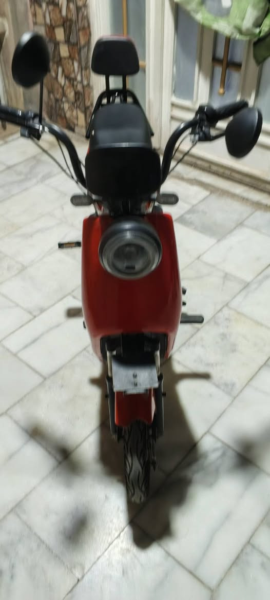 دراجة حجم 14 للبيع 
3 سرع 
سرعتها 50
اطيني سعرك عجبني ابيع .


**إذا كنت صاحب هذا الإعلان وتريد حذفه لأي سبب، رجاءا أرسل رسالة إلى الدعم الفني**