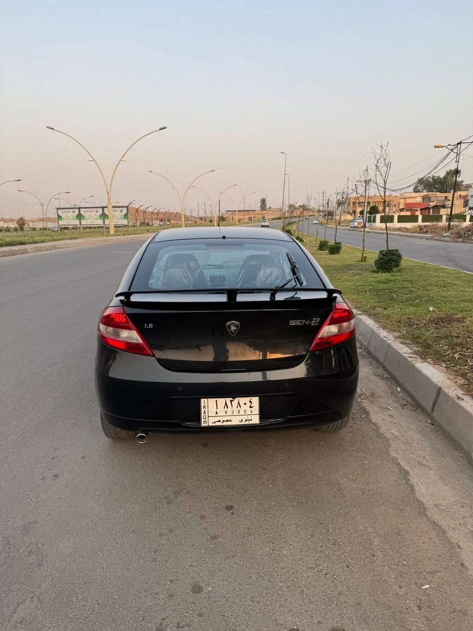 بسم الله السلام عليكم 
حبايب بروتون هاج باك 2016
السيارة نظيفه كلش 
السيارة سابقا مكفولة صار بيها ضربة بالباب والصورة مرفقة 
السيارة شركة بيها ملاحظات كلش بسيطة 
صدر نص عمر 
ماشيه 107 الف 
تبريد و تدفئة شركة
سنوية بشهر ال 11 نفذت 
السعر 82 بيها مجال كلش بسيط 
التفاصيل الباقية اتصل و تدلل 
***********
