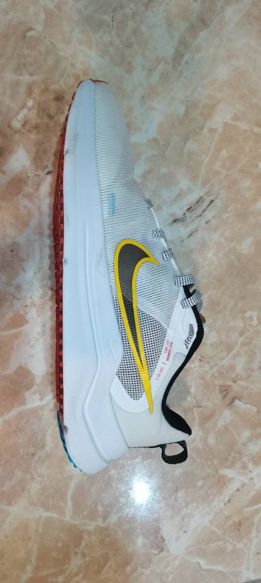 Nike Running size 41
26.5 cm


**إذا كنت صاحب هذا الإعلان وتريد حذفه لأي سبب، رجاءا أرسل رسالة إلى الدعم الفني**