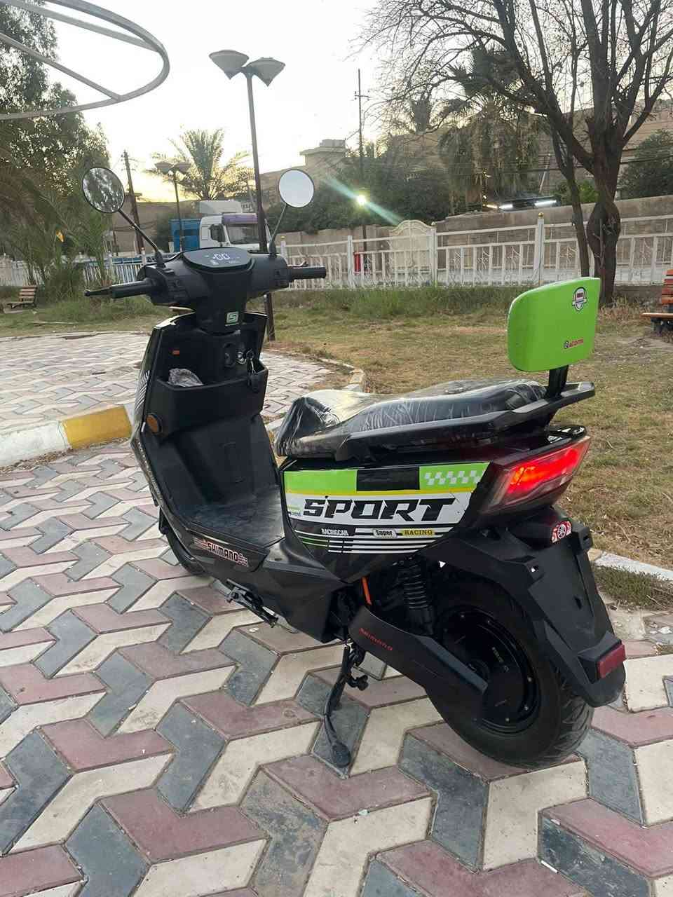 السلام عليكم دراجه شحن للبيع الدراجه نوع سكنس 
باتريات مسطره6
بصمه وسويج
شاحنه اصليه ولي 
بريكات دسك 
الدراجه كهربائيات كله شغاله 
طسه ناعمه 
نضام حمايه 
قفل ستيرن 
ستاند جانبي وتعليك 
الدراجه كلش نضيفه مابيه اي خلل السعر 650 بيهه مجال 
***********
