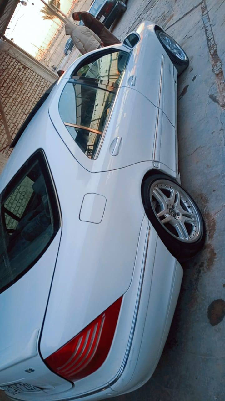 موديل 2002 اصل لا معلايه ولا ملعوب بيه اصل رقم بصره نكليزي تحويل مباشر سياره جاهزه من كلشي وكلشي شغال كير ومكينه بل كارتون تخم تاير حداديه كهربائيات باتري تتفئه تبريد غرفه جديدة سياره مكفوله من كص وضربه قوية بيه مكانات صبغ ابيع صبغ عام سياره بلاديه مكينه وكير مكان سياره نجف تواصل عن طريق ***********
