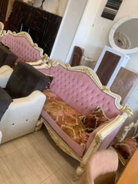 كنوز مزاد لبيع اثاث منزلي  يتوفر لدينة ديوان و تخم ميز طعام و طباخات ج...