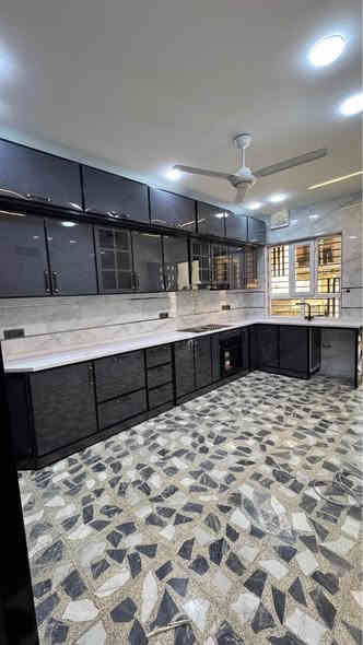 ***********.            
مطبخ المنيوم مواد تركي ثقيل جكامج البواب هدروليك مقاطع محشه بخشب مع ضمان حقيقي اي شي ما يعجبك فلوسك مرجوعه و ترميم مطبخ علينا مع هديه 🎁 تلفزوين او ثلاجه او اوفن سنجار
