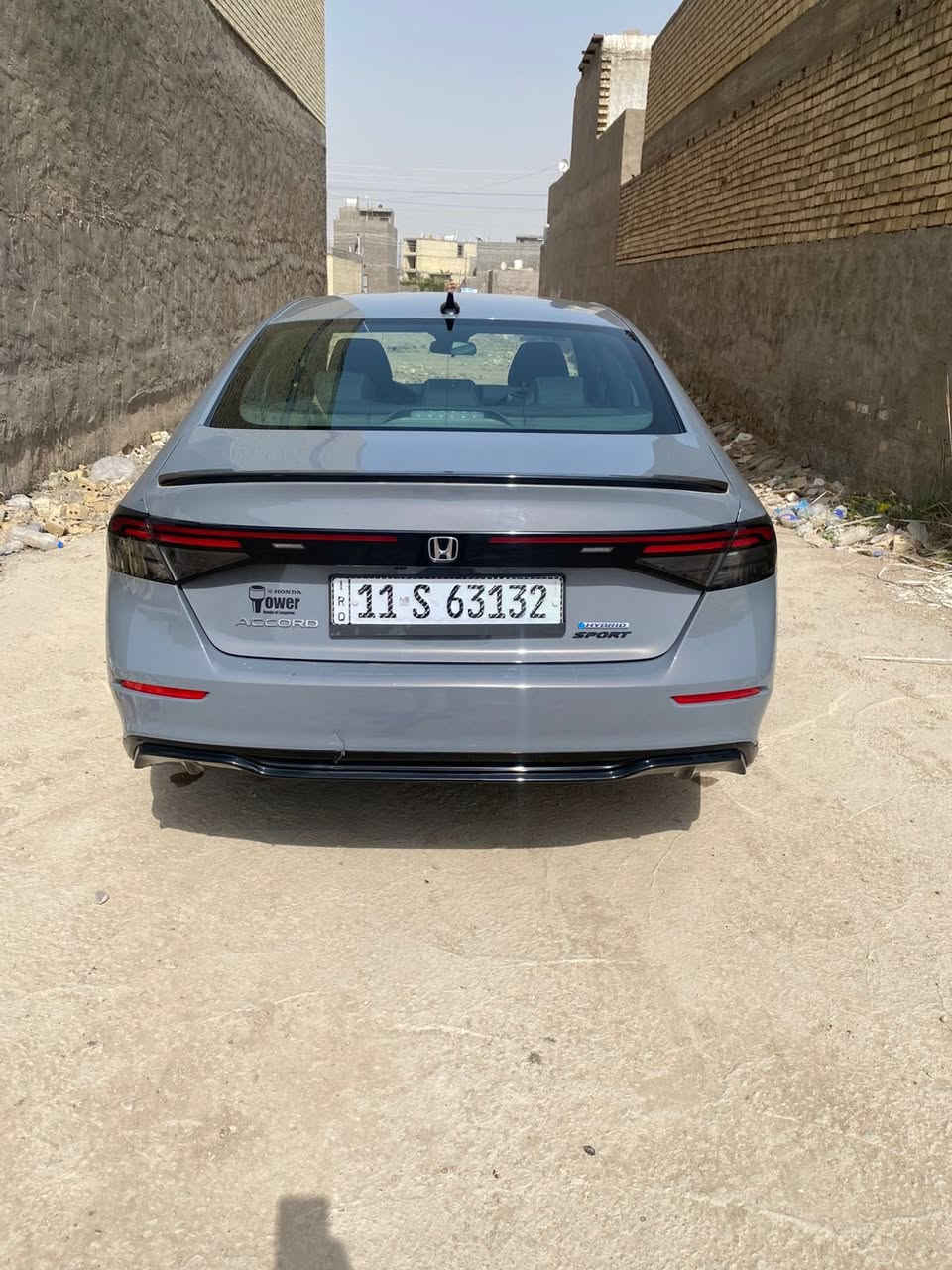 للبيع
هوندا  اكورد 2024ياباني فول مواصفات 
مرقمه بغداد السعر 163$ مكان بغداد 
صور الحادث موضحه بالمنشور

 هايبرد سبورت )

السيارة ماشيه 5 الاف 

• مكينة 2000 هايبرد تنفس طبيعي

• كير اوتوماتيك 

• شاشة كبيرة

•فتحه

• كاميرا خلفية 3 انظمة

• كرسي كهرباء  لون اسود  

• رادار امامي

• مانع تصادم

• محدد مسار 

• تصحيح مسار

• شفتات بالستيرن

• مثبت سرعة

• مانع انزلاق

• دخول ذكي 

• إنارة ترحيبية

• هندبريك كهرباء

•لايت عدسات زينون

• نظام اوتو لايت Auto

• لايت العالي زنون 

• حساسات مطر 

• حساسات دخول الإنفاق

• حساسات ضغط هواء الإطارات

• أوامر صوتية

• 3 أنظمة قيادة (eco, ev, sport)

• بلوتوث

صور الحادث مرفقه 
رقم ***********
