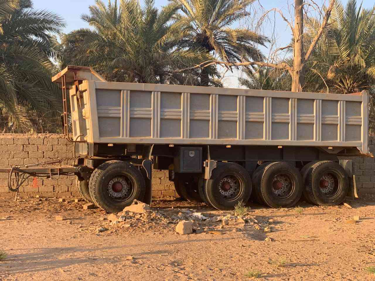 سلام
مقطور للبيع ***********
