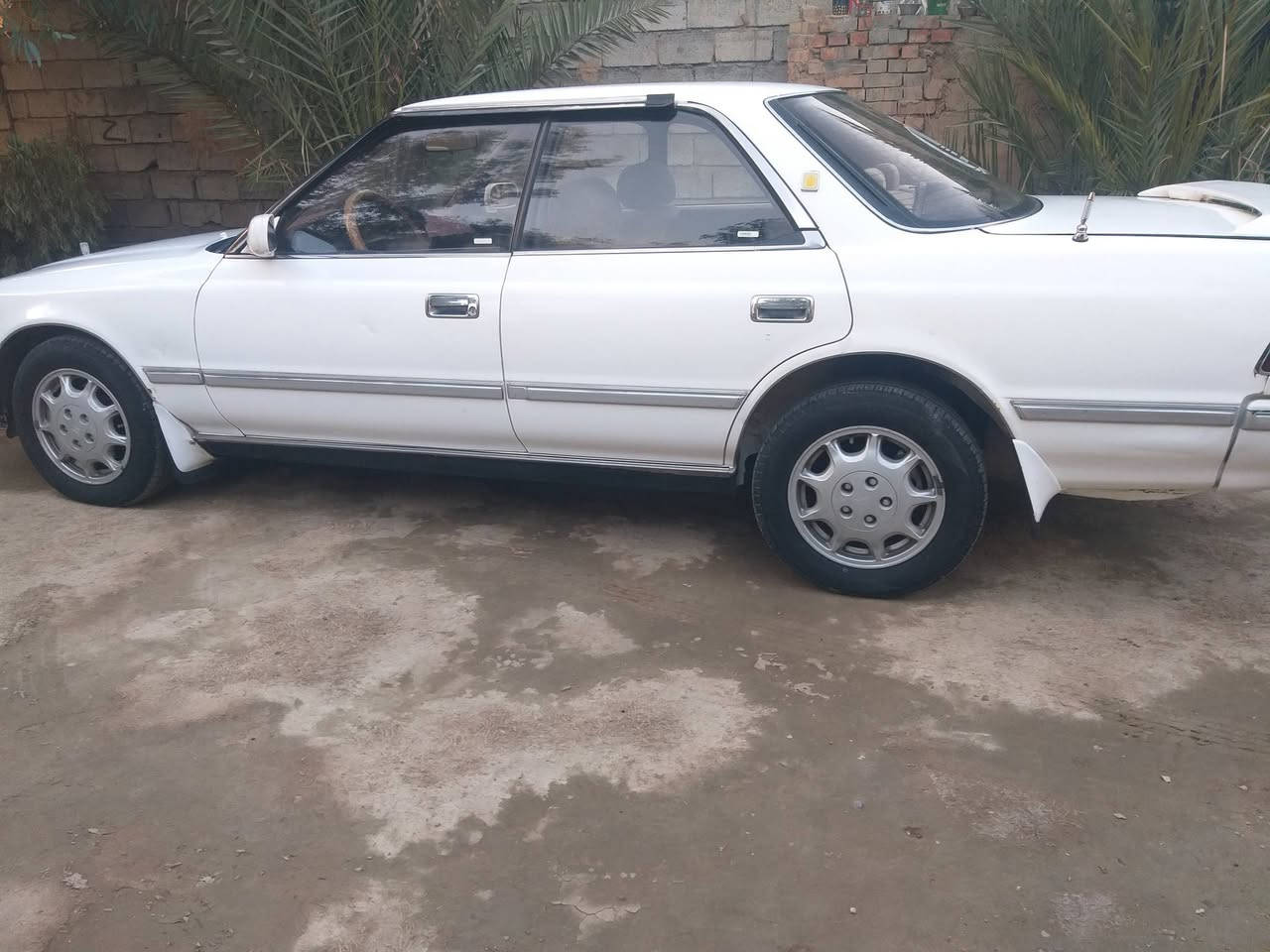 السلام عليكم مارك موديل ٩٢صلاح الدين مشروع وطني تحويل مباشر السياره كير محرك صدر كهربائيات كلها جيده بلاديه بدون صبغ فقط جاملغ صبغ تحوير درجه اولى السعر ٤٣ وبيه مجال رقم الهاتف ***********
