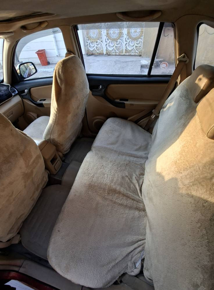 سيارة محركه والكير نضيفات وما بيهن لا نقص ولا عيب ولا تبخير سياره باسمي مصفره غرامات و بيه شويه كم نقص يطيح من سعره وبيه صربات سطحيه خفيفات وبيه مجال حك جيه الشراي يجي يشوف عينه احسن من المراسله *********** البصرة, العراق
