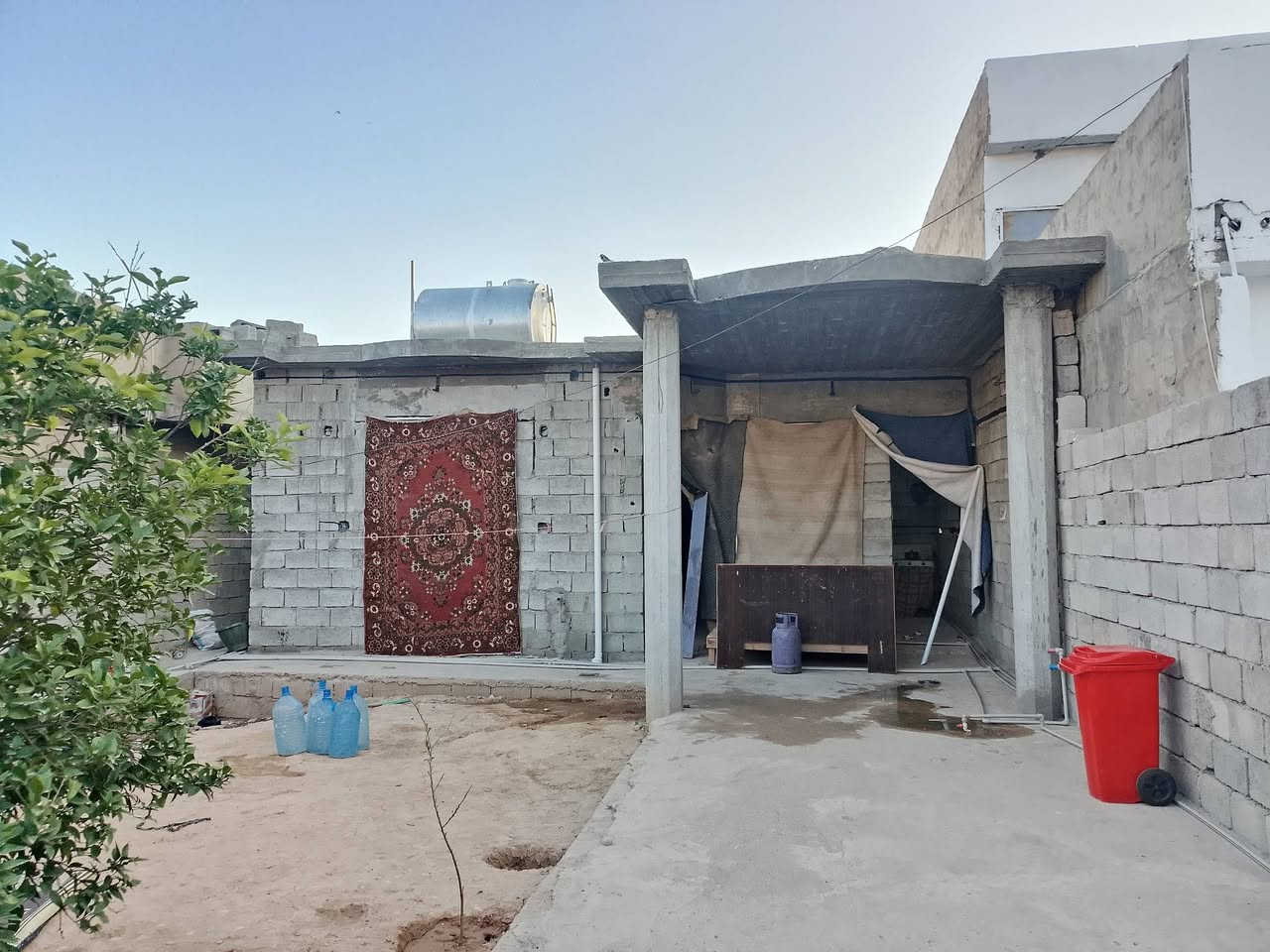 هيكل للبيع كركوك منطقه حمزلي
مساحت القطعه ( 200 )  عرض الفرع 10 متر 
السعر ( 65 ) اوبي مجال 
( *********** )
