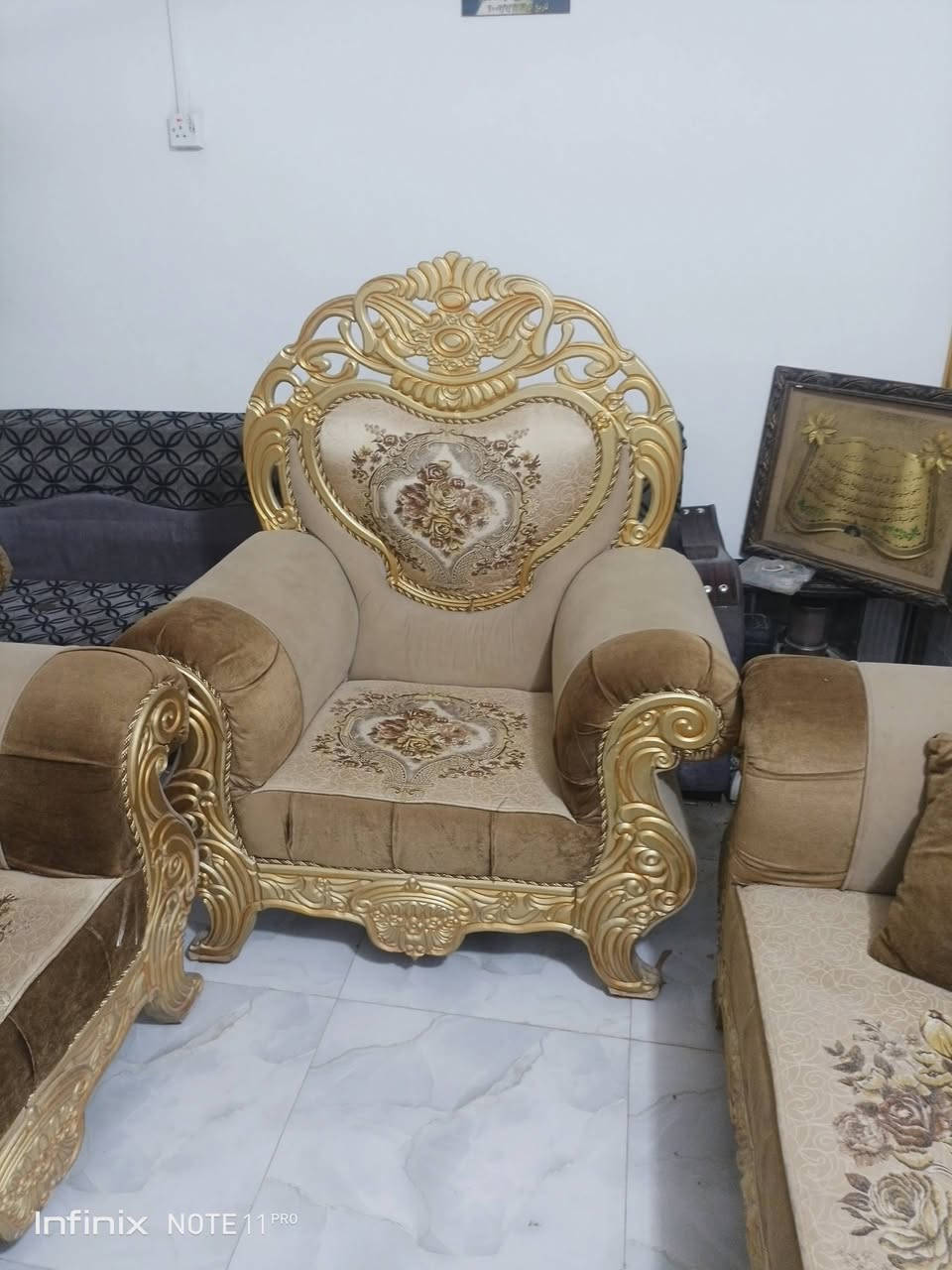 تخم للبيع ملكي نظيف عشر مقاعد مكاني الشاميه الاستفسار اكثر الرقم ***********
