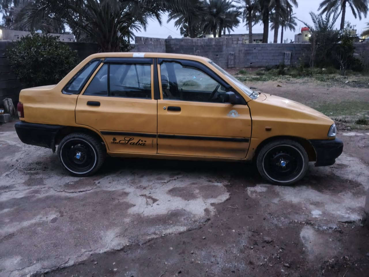 سلام عليكم سايبا للبيع موديل 2012 سياره خير من الله مكينة وكير صدر تخم تاير جديد  سياره احله من الصور تحويل السعر 20 وبيه مجال للشراي يتصل ***********
