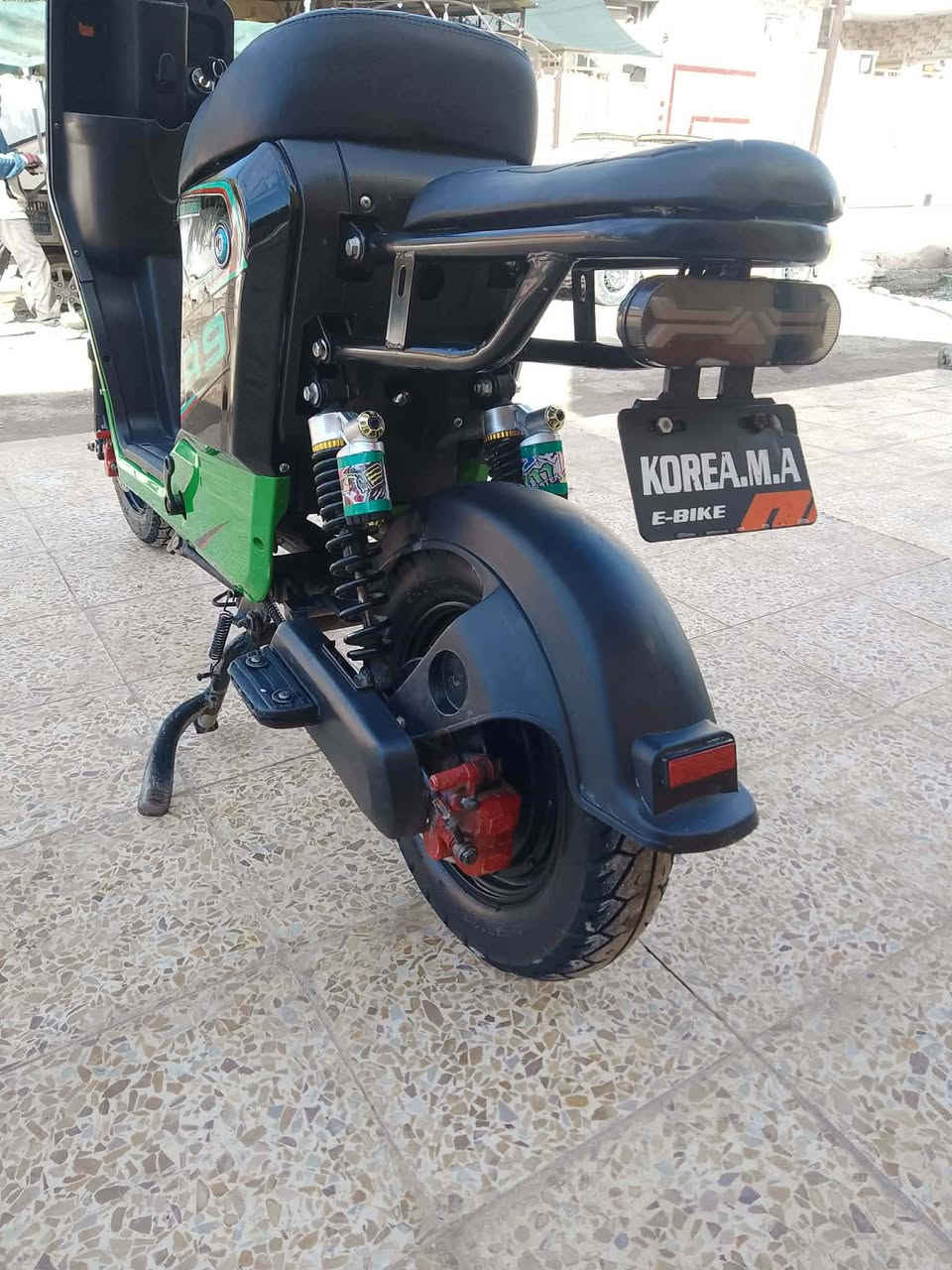 سلام عليكم ماطور للبيع R9 2025 لايت عالي ناصي لد 7الون دبل اشاره 5بطاريات دبل بيهم نفخ غراضو كامله موجوده سله مرايات جفات تكوه السعر 320 للتوصل خاص او عل رقم ***********
