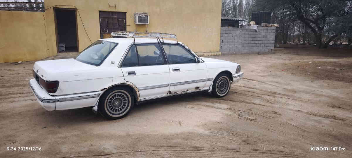 السلام عليكم سيدان مديل 88 مكفولة كير ومكينه جدد  رقم بغداد راعيها يريد تحويل مباشر وحداده نضيفه طخم تاير كهربائية شقاله المكان البصره الزبير السعر27  *********** ***********
