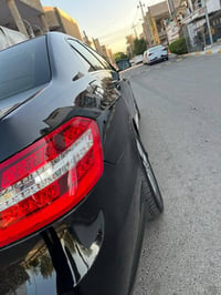 E250 2011  وارد الماني  ضررها جاملغ خلفي ايمن  وهنا انطخت بخشم البنيد ...