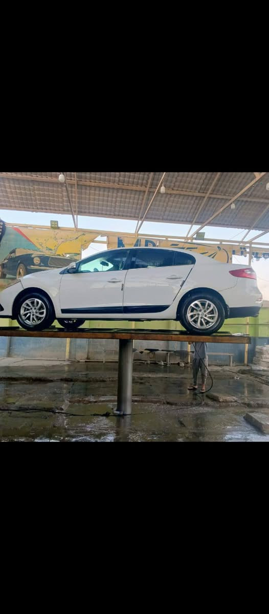 رينو فلونس موديل 2014 ديالى الون ابيض مكفوله من الصبغ والتبديل المحرك مكفول عطل الكير  شاشه استلام شركه سنويه لحد 2030 مشروع وطني باسمي تحويل ثاني يوم  رقم الهاتف  ***********
