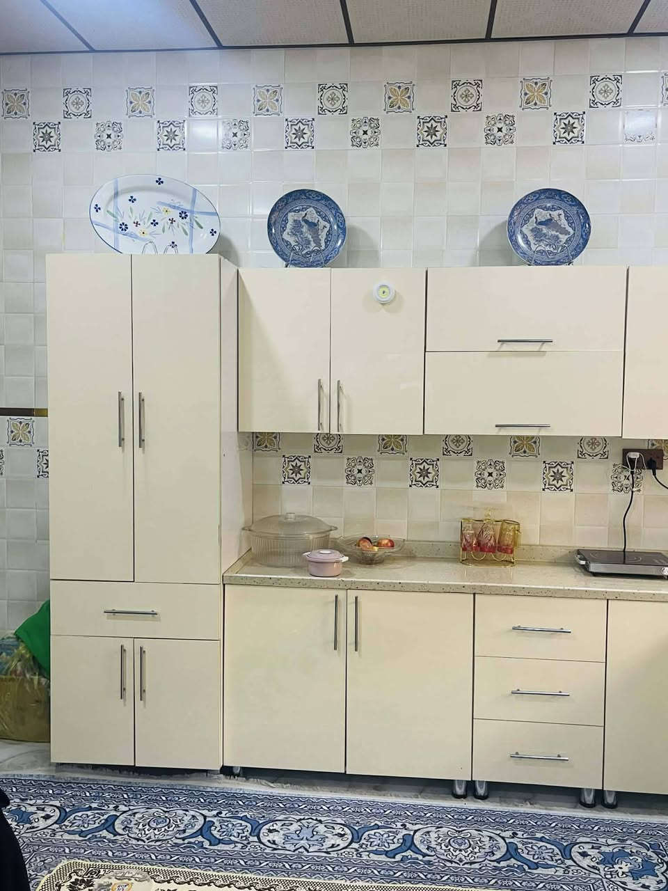 🏠 دار سكني للبيع (بسعر مناسب جدا)
📍 الموقع: خلف بانزين خانه بته مباشرتا 
✨ المواصفات:
▫️ المساحة: 160 م
▫️بناء حديث 
▫️طابو زراعي سند 25
▫️شارع تبليط 10م
..................
🔹تفاصيل الدار : 
_ 3 غرف نوم 
_ صاله 
_ مطبخ 
_ هول 
_ مجمع صحيات
 ...................... 
📞 للاستفسار والمعاينة: 
الاتصال على الارقام :
***********☎️ واتساب
او مراجعة المكتب بوابة عشتار للعقار. 
الحلة _ الكرامة الشارع المشجر مجاور اسواق المطار 1 
✅ نستقبل جميع عروضكم السكنية 🏠 والتجارية 🏡 بكافة مناطق الحلة 
…………………………
