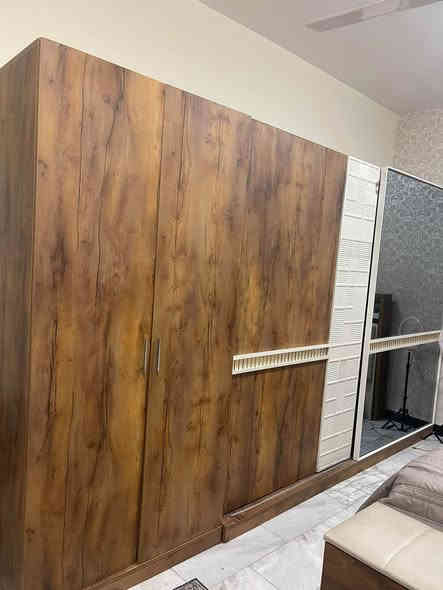 نجار فتح ونصب وصيانة كل انواع الغرف والكاونتوات والمكاتب في البصرة يوجد كادر تحميل مع سيارة نقل *********** البصرة
