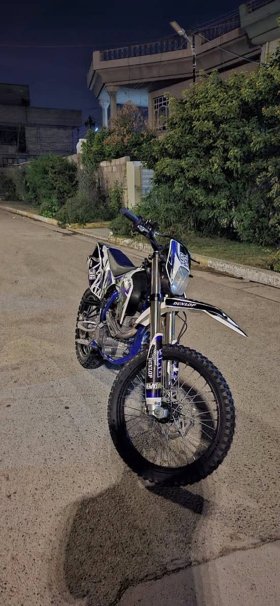 دراجه قفاز CRX محرك 300 cc 
الدراجه مكفوله كفاله عامه اي نقص ما بيه 
العنوان بغداد ناحيه الوحده قرب بسمايه
الرقم :*********** 
السعر مليون 350
