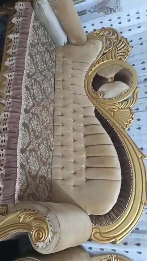 ٤٠٠وبي مجال قليل
٢ كبار و٢ صغار ووحده وسط مع طبلات عدد ٣ وحده وسطيه كبيره و٢ صغار نظيف مابي اي خلل


**إذا كنت صاحب هذا الإعلان وتريد حذفه لأي سبب، رجاءا أرسل رسالة إلى الدعم الفني**