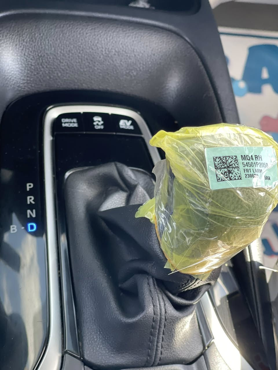بسم الله الرحمـن الرحيم ⚜️
COROLLA 2025 HEV  7000km صفر 
🛜 رادار امامي 
🛜تحديد مسار 
🛜خروج عن المسار
🛜3 انضمة قيادة 
🛜 هاند بريك اوتو
🛜اوتو هولد
🛜كامرة خلفية دوارة 
🛜توقف ذاتي 
🛜جلد اسود 
🛜 بصمة عدد ٢

🔴ملاحضة السيارة ع وضع الوكاله 

السـعــ🔴ـر 158 مجالك حك جيتك فقط 

 ⚜️***********  صاحب السيارة ⚜️
