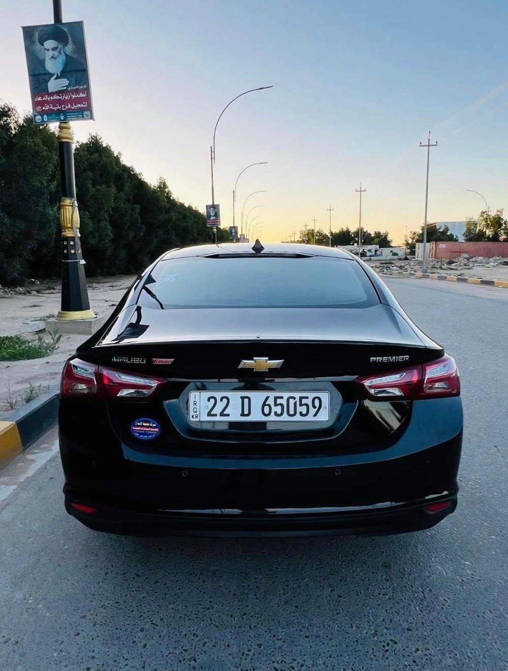 
السلام عليكم 
ماليبو 2019 برمير للبيع  وارد كوري 

السيارة بدون ايرباك و بدون دواخل بيها الباب الخلفي تعديل بارد فقط + هلال الجاملغ بي شبر 

مواصفات البرمير معروفة: 

بصمة 
شاحن لاسلكي 
شاشة ايباد 
عداد دجتال 
لايت لد امامي و خلفي 
لايت امام 3 عدسات 
كشنات جلد + كهرباء 
الكشنات الامامية تدفئة + تبريد  
الكشنات الخلفية تدفئة  
ستيرن هيتر 
حساس امامي خلفي 360 
اوتو ستوب 
اوتو بارك 
نظام المحافظة على المسار 
نقطة عمياء 
مثبت سرعة تفاعلي 
تبريد قطعتين…..

سعر السيارة: 138 وبيها مجال 
مكان السيارة: بغداد 
***********