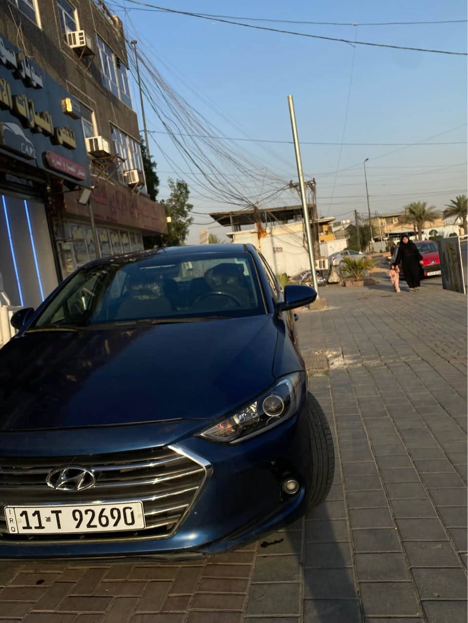 النتره 17
سياره كير جديد 
صدر جديد 
تبريد ثلاجه 
المكينه بيها تنقيص خفيف 
سونارها منشور واكو فطر بل لغد صغير 
سنويه جديده باسمي السياره تحويل ثاني يوم
مكان السياره البنوك 
*********** بغداد, العراق
