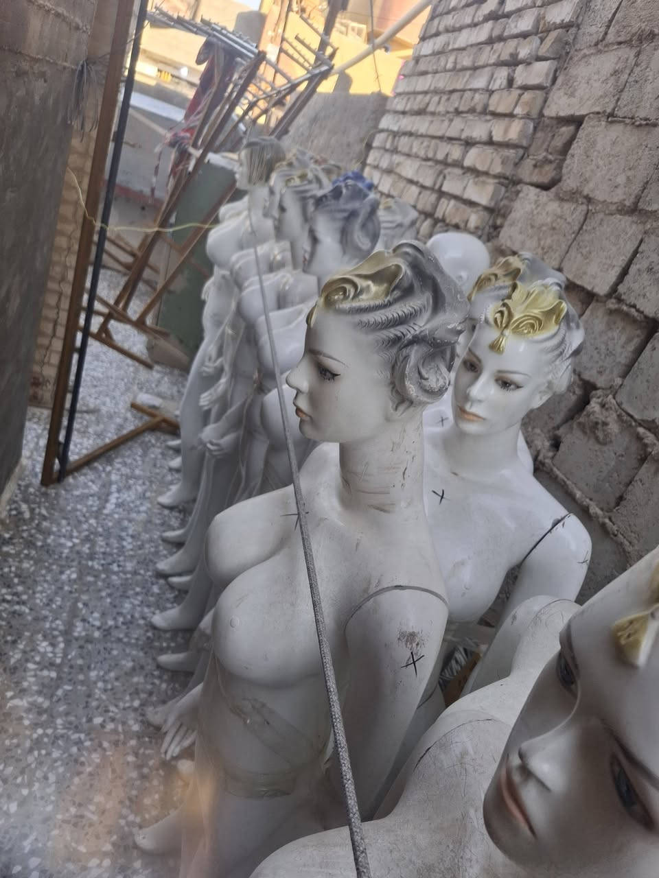 السلام عليكم مليكانات جديدات مابيهن اي ضرر 22وحدهةة السعر 75الف مكاني ابو غريب رقم الهاتف ***********
