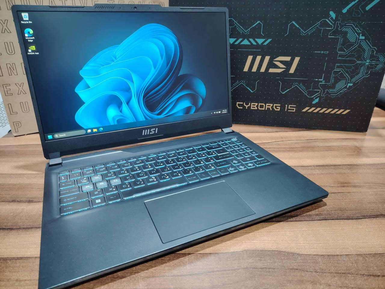 للبيع، لابتوب گيمنگ msi cyborg 15 A12vf
Core i7 12650 h
Rtx 4060 8gb
16 gb ddr5 ram
512gb gen4 nvme ssd
شاشة 1080p, 144hz, ips
Windows 11 مفعل
وياه شاحنته الاصلية و الكارتون موجود 
نظافة الجهاز مثل ما موضح بالصور
استخدام تقريبا سنة و 9 اشهر
البطارية بحالة جيدة و الكرت ادائه و حرارته مستقرة تحت الضغط مثل ما موضح بصور البينشمارك

السعر مليون و 180، و بيه مجال للشراي

*********** الرقم بيه واتس اب
