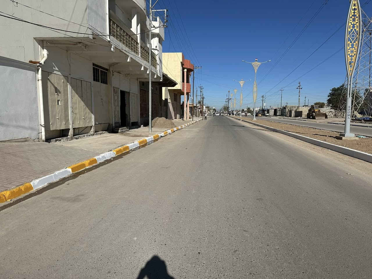 قطعة للبيع طابو ملك صرف 

الموقع / خلف أسواق روكان 

المساحة / 175 متر واجهة 7 عمق 25 

للاستفسار اكثر مراجعة مكتب الرحمن للعقار قرب جامع الشهداء مقابل مدرسة صدى العراق الابتدائية 

او الاتصال على الرقم 

***********
