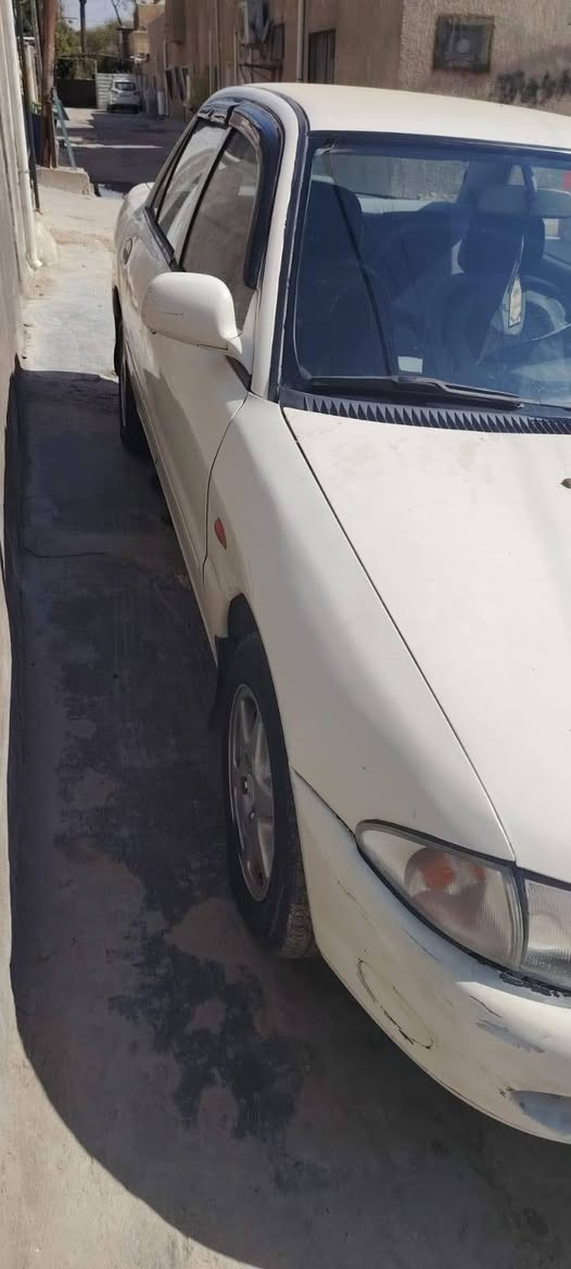 السلام عليكم عندي هاي السياره بروتون ويرا للبيع موديل ٢٠٠٤ السياره باسمي رقم بغداد السعر ٥٢ الاتصال على الرقم ***********
