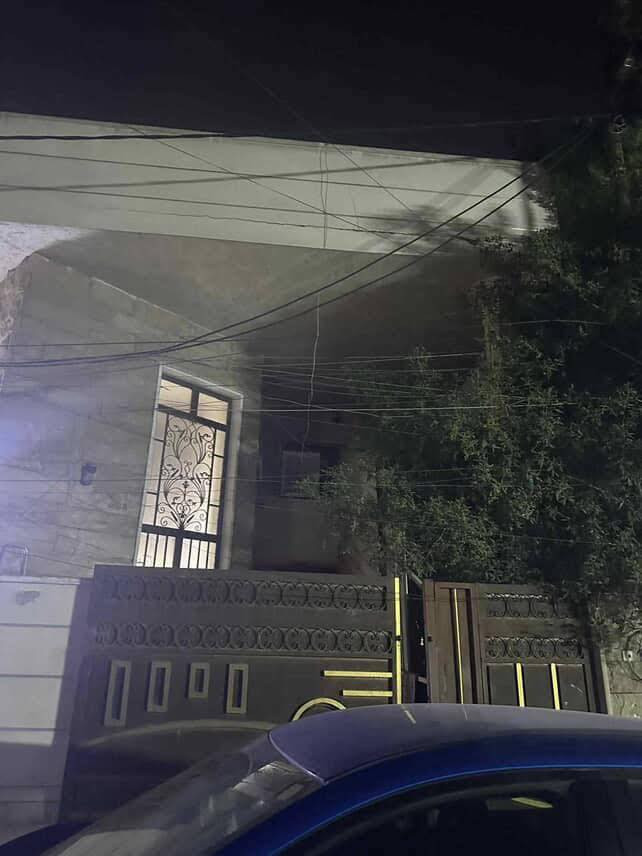 منزل للبيع 
مساحة ١١٦ متر 
واجهة ٧ م 
نزال ١٧ م
طابقين
٣ غرف نوم
واستقبال 
ومطبخ
وحمامات عدد ٢
يصلح للاستثمار 
على الشارع العام 
بغداد/دورة/شارع ٦٠
السعر ٢٧٠ مليون للاستفسار مراسلة الصفحة او الاتصال بالرقم ***********
