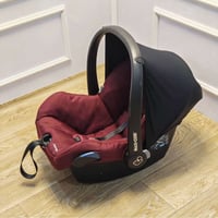 كرسي سيارة • حامل طفل • ماكسي كوزي