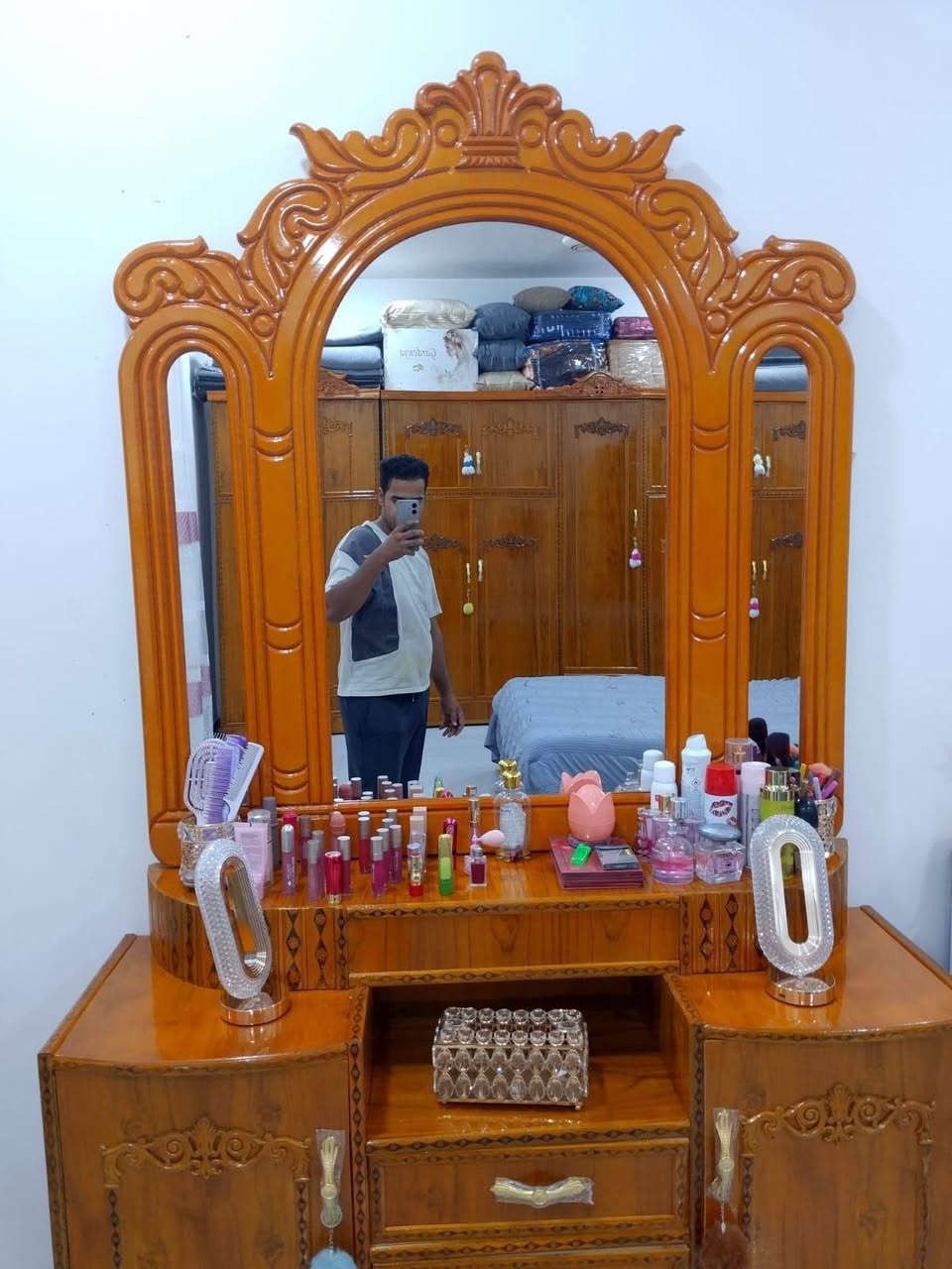 غرفه جديده للبيع سبب بيع اريد اشيل
+964 771 703 1850
#للجميع


**إذا كنت صاحب هذا الإعلان وتريد حذفه لأي سبب، رجاءا أرسل رسالة إلى الدعم الفني**