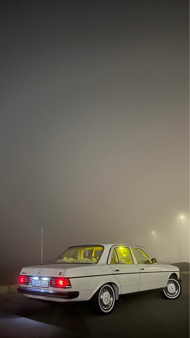 مارسیدس ١٩٨٢زۆر پاک ماوە هەمو گیانی بە شەرت گەرمی تەبرید تۆماتیک عیزام نیە بە عیزام دەیفرۆشم لێدراوی نییە سەیارەکی زۆر پاکو خۆشە نرخی ٧٠$
ژمارە مۆبایل *********** أربيل, العراق
