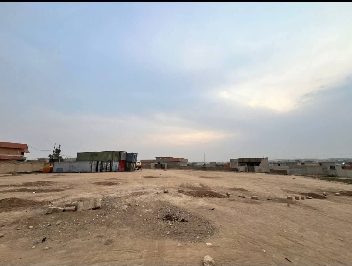 قطعتين أرض  للبيع في  القوسيات
قبل جامع عبدالله بن أبي قحافه    ملاسق معمل سيد حميد 

مساحه القطعه.   100. م مربع 

سند زراعي نموذج 25حق التصرف سند ابيض. تتكاتب ويا ابو السند مباشر 

خدمات ماء كهرباء التبليط 30م

اتجاه قبله تام 

موقع 🌐مميز جدن مكان مرتفع 

الاراضي تبعد عن شارع ادهوك 200متر.  

بنص البناء.   

وحده من القطع ركن.  

السعر.   القطعه.    11اونص 

الاستفسار بل ارقام 

*********** 
***********
