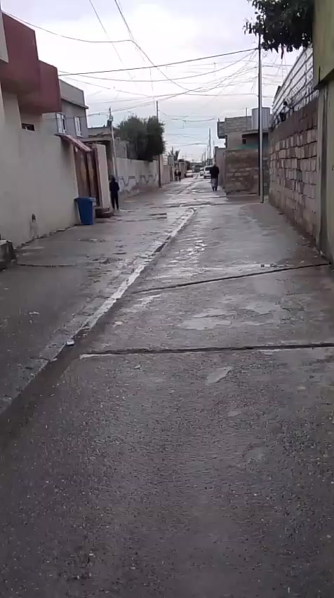 السلام عليكم بيت للبيع في الرشيديه قطاع السادس قرب جامع حسين دبو مساحة 100متر سعر  هذا رقم هاتف او وتساب بي ***********
