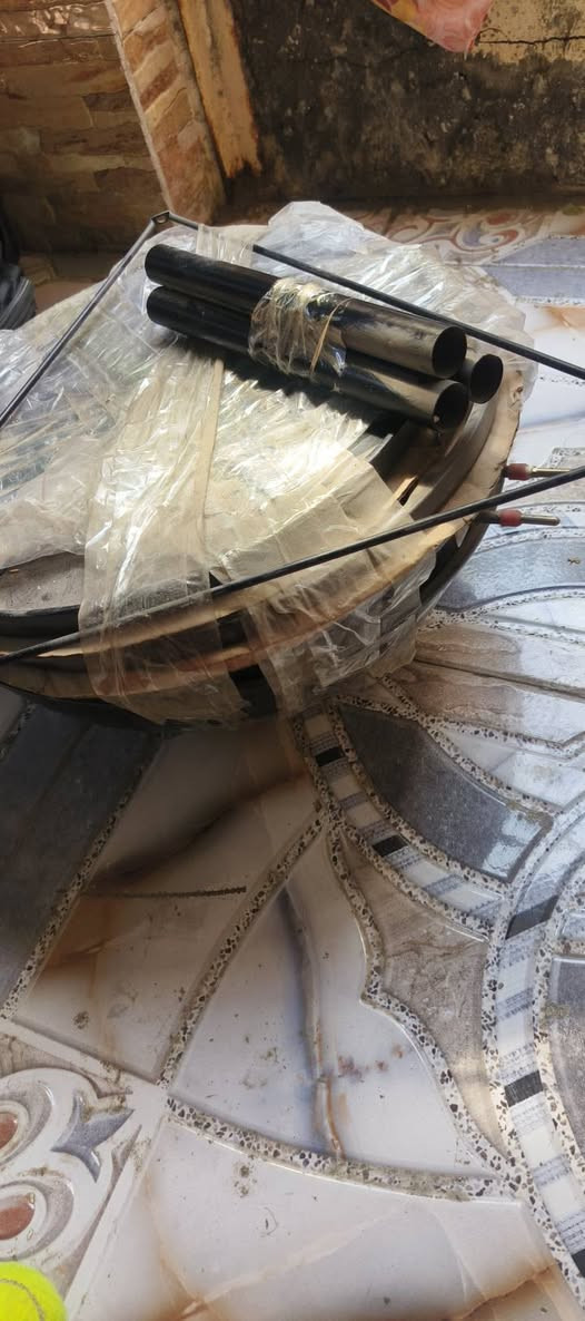 مكنسة غسل وتنشيف الزوالي ماركة وشوايهه جديده ممستخدمه ابدا بس مفصخيها كارتونها انشك كذالك المكنسه مجرد جربناها وماعرفنا الها  وعندي مايكرويف مستخدم بغداد الشعله


**إذا كنت صاحب هذا الإعلان وتريد حذفه لأي سبب، رجاءا أرسل رسالة إلى الدعم الفني**