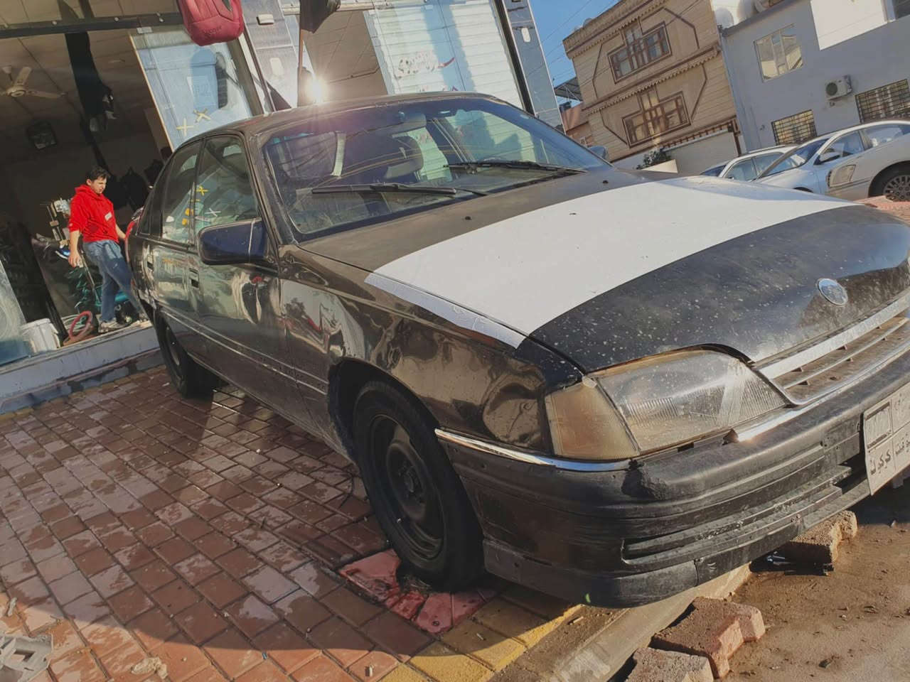 سلاو هاوڕیان سەرەتا بە ناوی خوا 
ئۆپڵ ئۆمیگا 1993   مەکینە 20 
دوو جام کارەبا 
سلایت
بیلاد تەبرید  
سەنەوی حاسیبە بەشەرت 
موسو بڕاوە 
ئەوەلیات 
دەعمو لیدراوی نیە
زۆرتنۆ تۆڵە  
چوار تایەو ویل لۆک 
ئەنفلۆی زۆربەزبوتە
عەکسلو گاردنی زۆر مەزبوتە 
کامل کارەبای ئیش ئەکات 
سعری 12 وەرەقە و مجال برایانە 
***********
*********** أربيل, العراق
