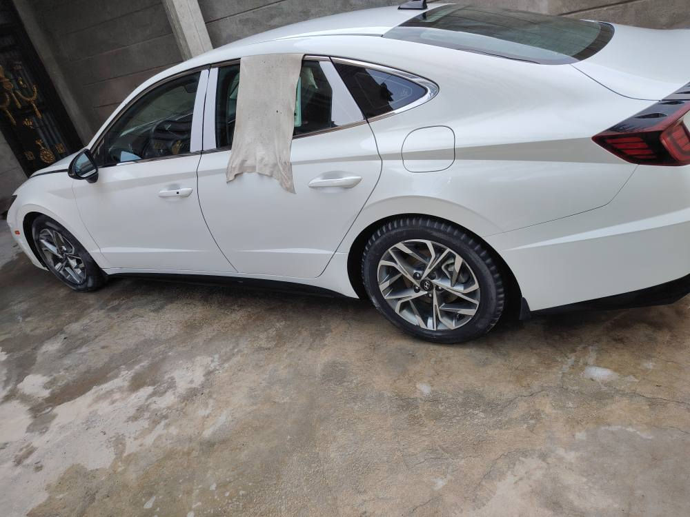 سلام عليكم  سوناتا للبيع او مراوس حسب قناعه2022  موصفات بصمه تشغيل عن بعد شاشه كبير  كشنات كهربائيّ  تئدفه بل كشنات رادار امامي جانبي خلفي سياقه ذاتيه توقف ذاتي اشاير بل مري لايت زنون 4عدسات ويل كب حجم18 تخم تيار حداديه جديده محرك 2.500 كير كهربائيّ دكم وبعد بيه هواي موصفات   حادث سياره طلقات بل باب وتكحيل على كد طلقه  ما صبوغ لا باب ولا اي شي ولا عابره على تكم  رقم سياره بابل رقم جديد  العنوان بابل حله التصال *********** حلة, بابل
