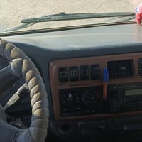 كيا بزون • ٢٠٠٠ • قلاب