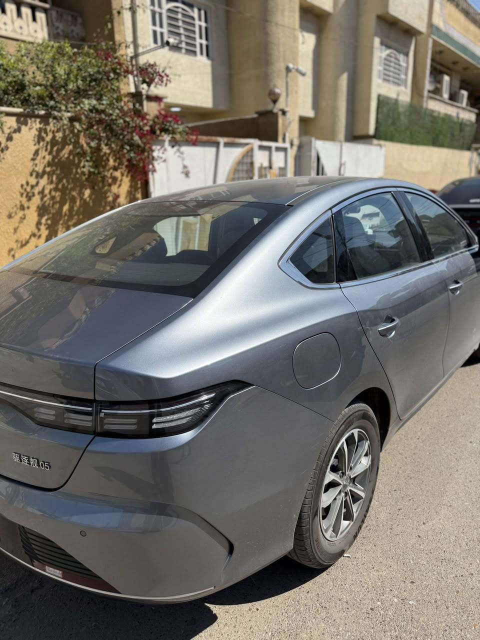 دستروير05 موديل 2025  كفالة عامه 

رقم بغداد بـ اسمي 
ماشية ١٧ الف 

السعر ( ١٧ مليون و ٨٠٠ الف قفل ) 

مكانها بغداد الجديدة 
***********
