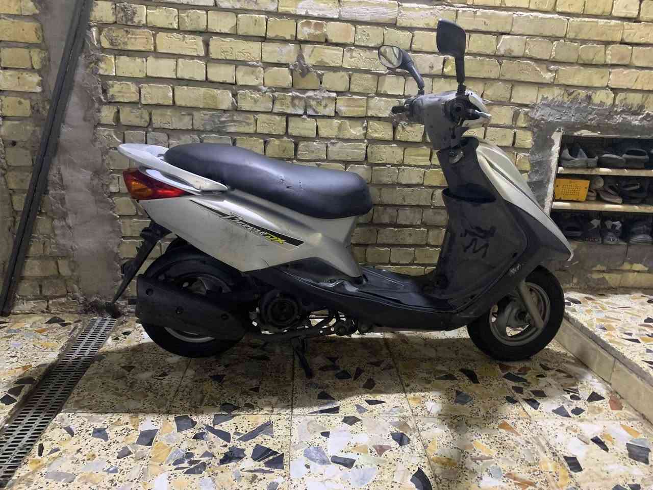 السلام عليكم درجه بريز   رنبه   جديدة
درجه كله بلاديه كفرات صلي بلاديه  خير من الله   شلعه ومعدال شغاله سلف وهندر مكينه خرسه ناعمه  كهربائيات كله شغال شاير يمنه يسره عداد كليو متر شغال الايت عالي ناصي كله شغال بريك مامي خلفي   مكفوله كفاله عامه 
وراق كامله 
مكاني بغداد  بلديات 
السعر 625 
رقمي ***********
